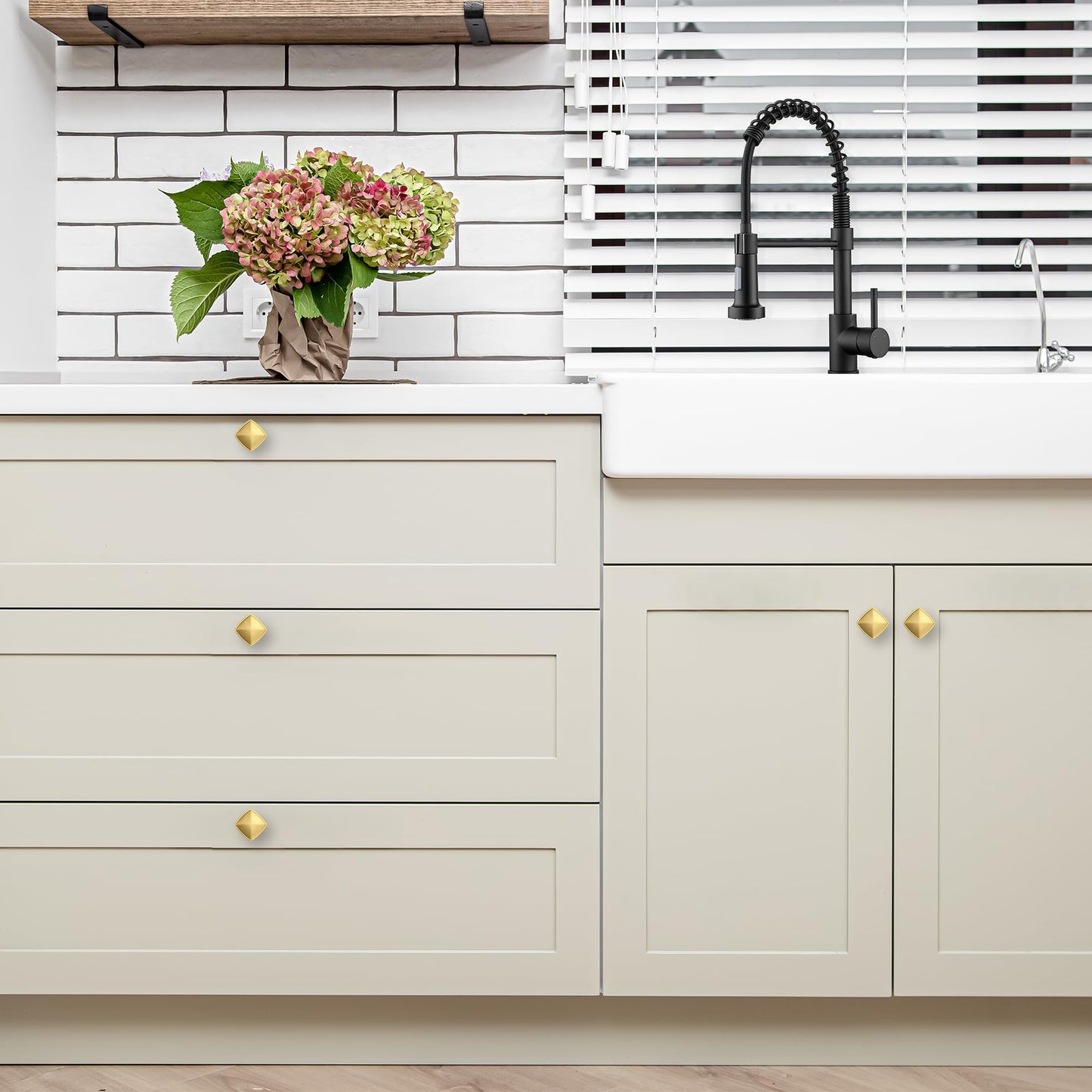 Ravinte 30 Pack Solid Knobs Kitchen Cabinet Knobs Round Knobs Dresser Drawer Knobs Gold Cabinet Hardware Round Cabinet Door Knobs Drawer Knobs Brushed Brass Drawer Pulls