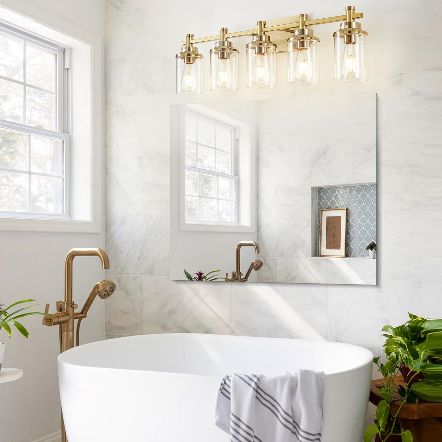 3 Light Bathroom Light Fixtures, Black and Brushed Gold Vanity Light Fixture Over Mirror, Modern Wall Sconces Lighting Wall Lamp for Bathroom, Bedroom, Hallway with Clear Glass Shade